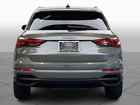 Used 2023 Audi Q3 2.0T Premium w/ Convenience Package image 4