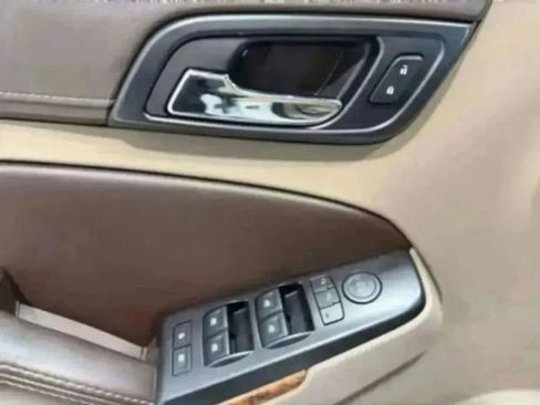 Used 2016 Chevrolet Tahoe LTZ image 12