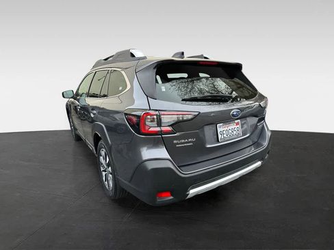 Used 2023 Subaru Outback Touring image 4