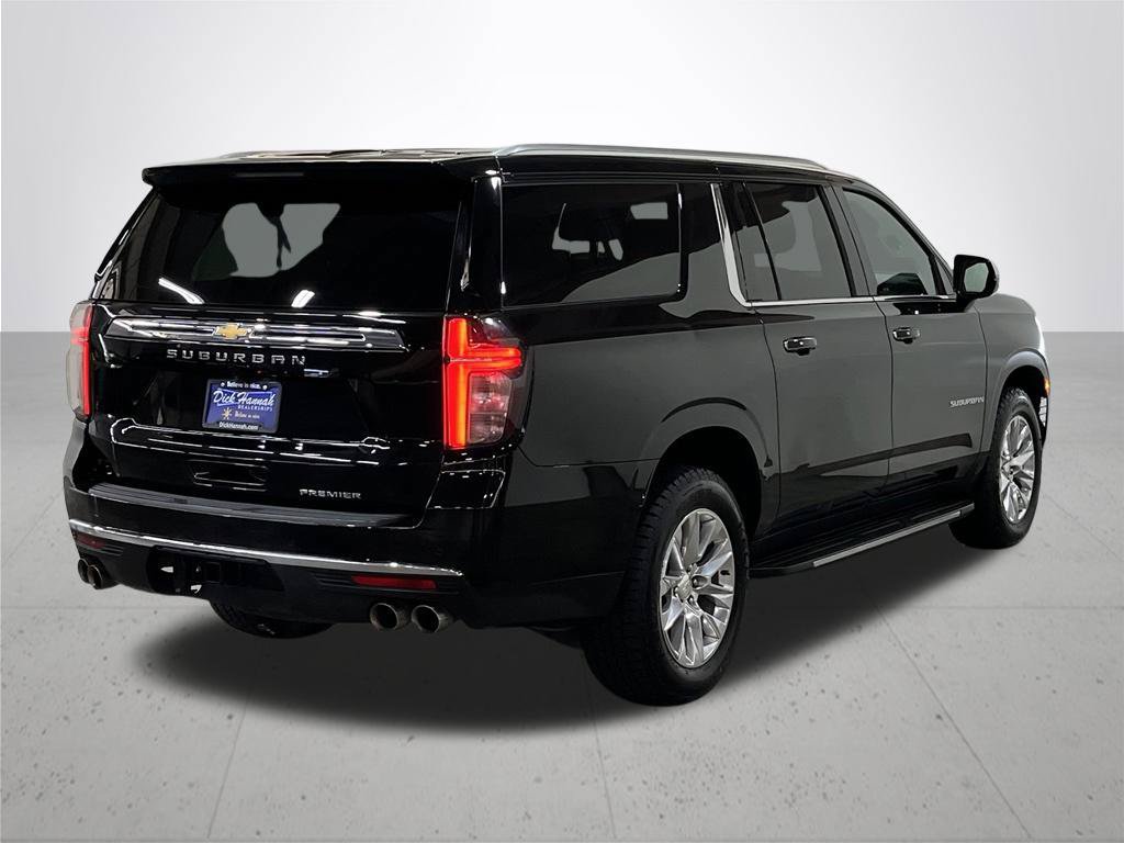 Used 2023 Chevrolet Suburban Premier AWD/4WD image 10