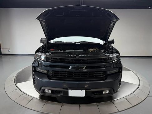 Used 2018 Chevrolet Silverado 1500 LTZ w/ LTZ Plus Package AWD/4WD image 12