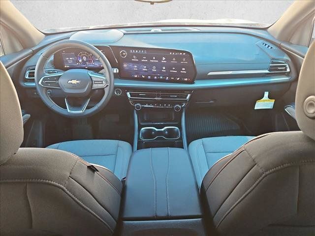 New 2027 Chevrolet Traverse LT w/ Driver Confidence Package FWD image 15