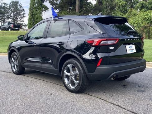 Certified 2025 Ford Escape ST-Line AWD/4WD image 8