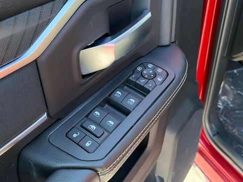 New 2026 RAM 3500 Big Horn AWD/4WD image 13