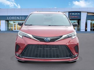 Used 2022 Toyota Sienna XSE video 2
