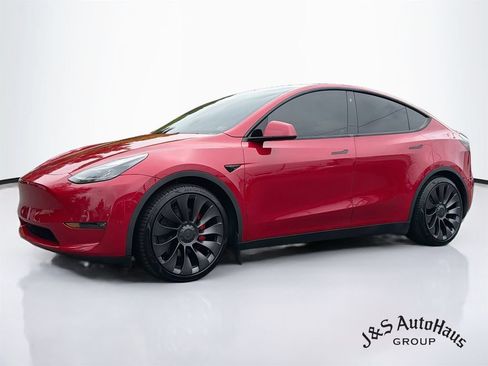 Used 2021 Tesla Model Y Performance AWD/4WD image 3