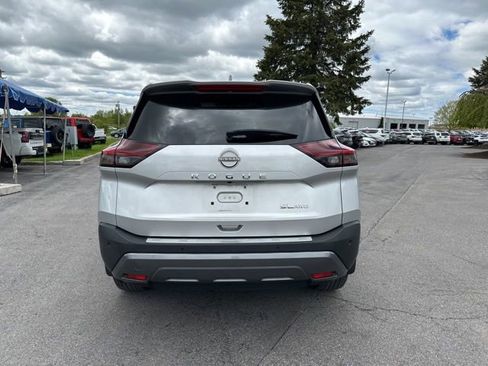 Certified 2023 Nissan Rogue SL w/ SL Premium Package AWD/4WD image 4
