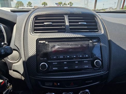 Used 2017 Mitsubishi Outlander Sport LE AWD/4WD image 17