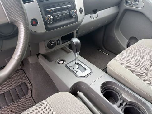 Used 2021 Nissan Frontier SV image 22