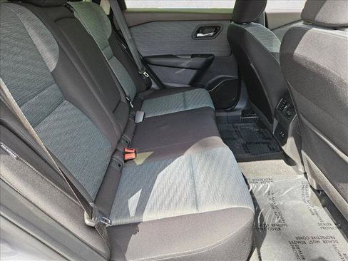 Used 2023 Nissan Rogue SV FWD image 23