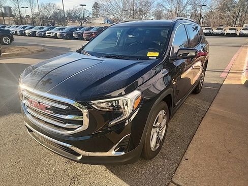 Used 2020 GMC Terrain SLT image 14
