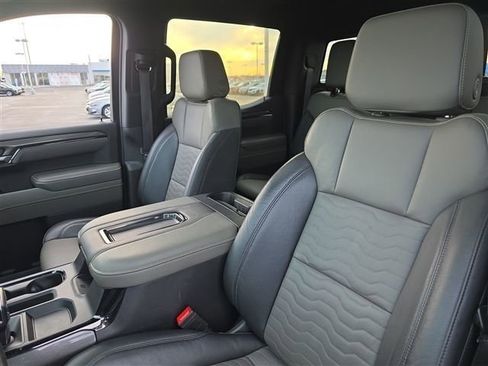 Certified 2022 Chevrolet Silverado 1500 ZR2 w/ Technology Package image 25