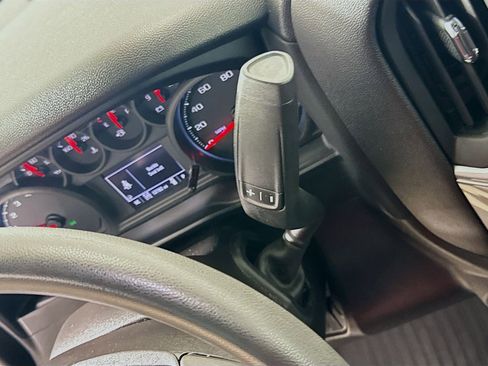 Used 2024 Chevrolet Silverado 1500 Custom Trail Boss w/ LPO, Dark Essentials Package AWD/4WD image 16