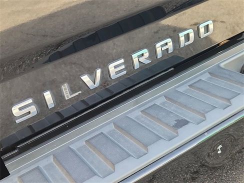 Certified 2018 Chevrolet Silverado 1500 Custom w/ Texas Edition image 28