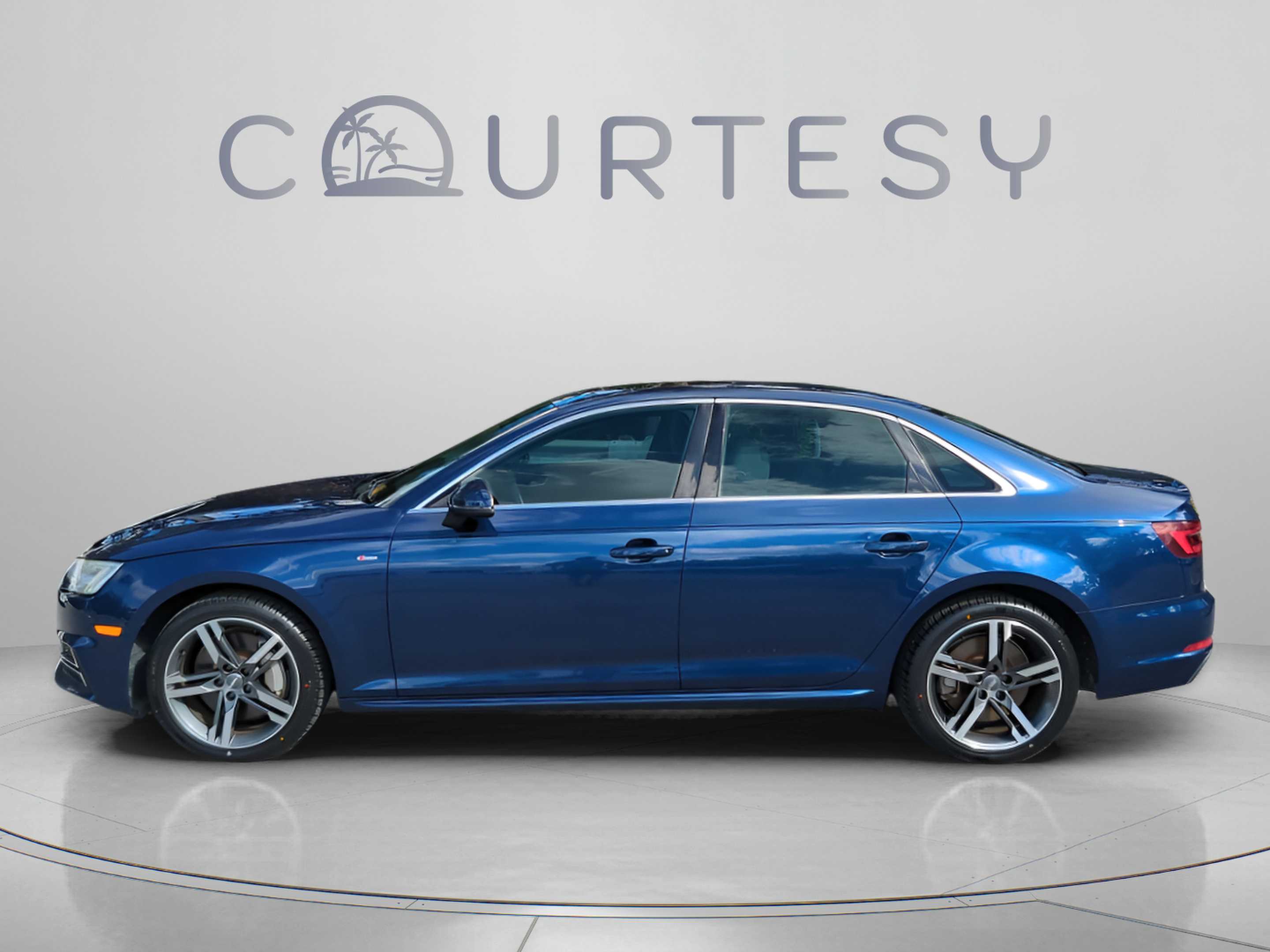 Used 2018 Audi A4 2.0T Premium Plus w/ Premium Plus Package AWD/4WD image 4