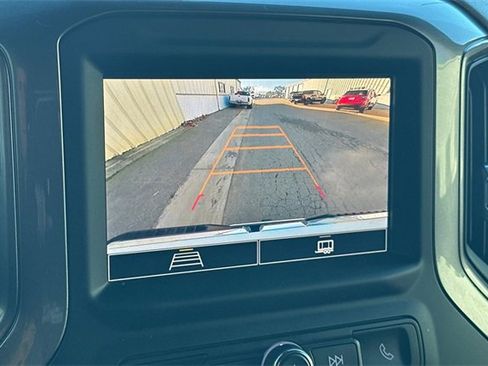 Used 2024 GMC Sierra 2500 Pro w/ Convenience Package image 21