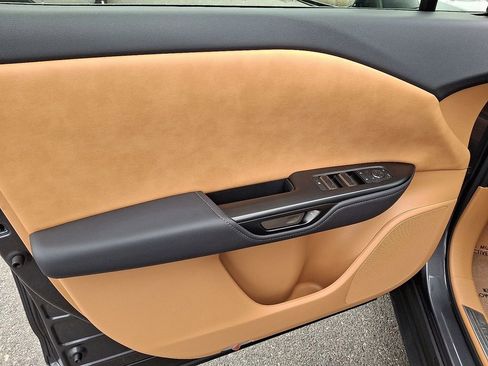 Used 2023 Lexus RZ 450e Premium image 13