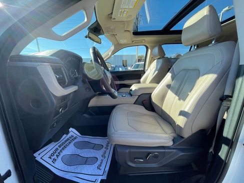 Used 2024 Ford Expedition Max Limited image 20