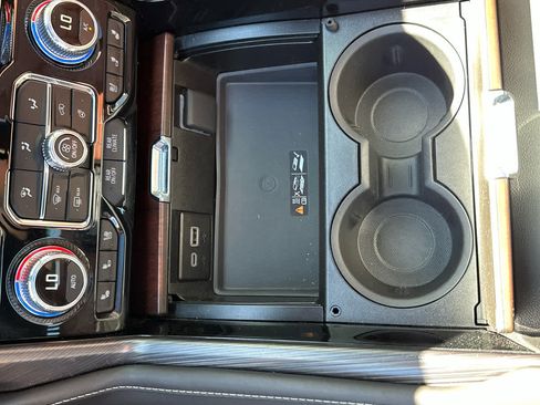 Used 2023 GMC Yukon Denali Ultimate AWD/4WD image 23