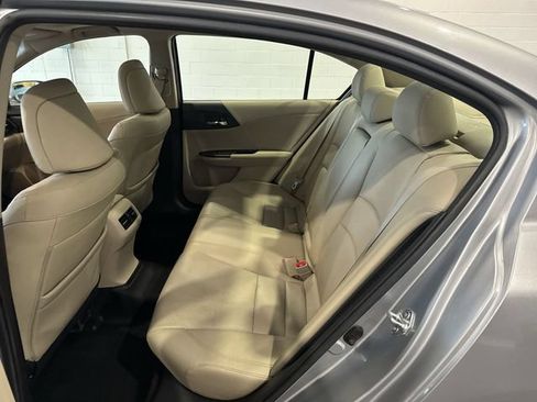 Used 2017 Honda Accord EX-L image 12