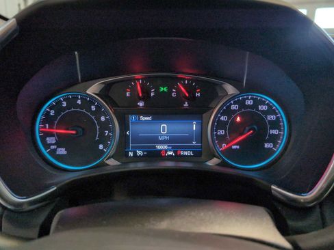 Used 2024 Chevrolet Equinox LT w/ LPO, Floor Liner Package image 11