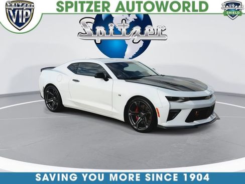 Used 2018 Chevrolet Camaro SS image 3