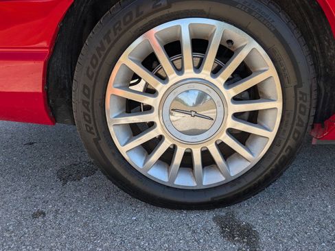 Used 2005 Ford Thunderbird Deluxe image 23