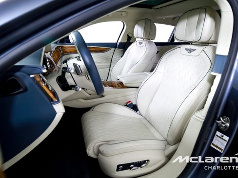 Used 2021 Bentley Flying Spur W12 w/ First Edition Specification image 11