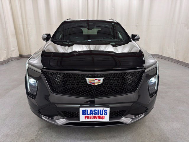 Used 2024 Cadillac XT4 Sport AWD/4WD image 8