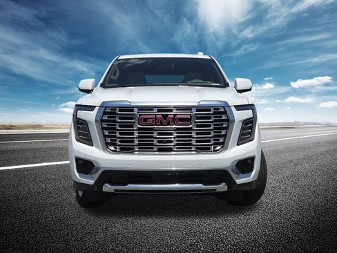 New 2026 GMC Yukon Denali w/ Sun & Power Step Package AWD/4WD image 17