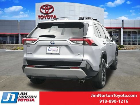 Used 2024 Toyota RAV4 SE AWD/4WD image 10
