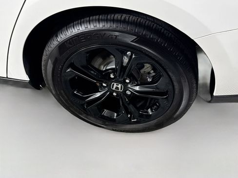 Certified 2025 Honda Accord SE image 6
