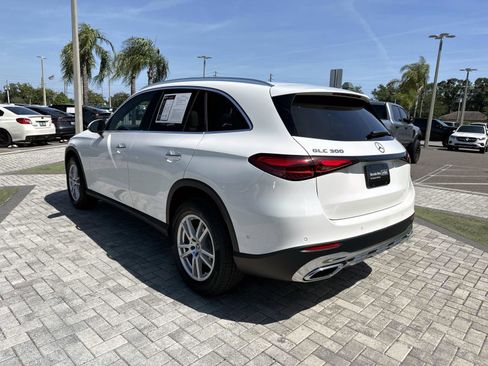 Certified 2025 Mercedes-Benz GLC 300 image 4
