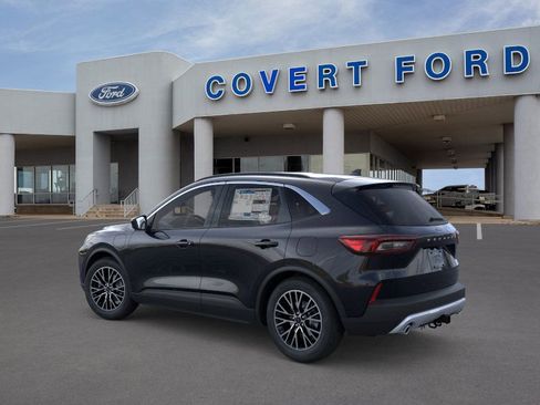 New 2025 Ford Escape SE w/ Class II Trailer Tow Package image 4