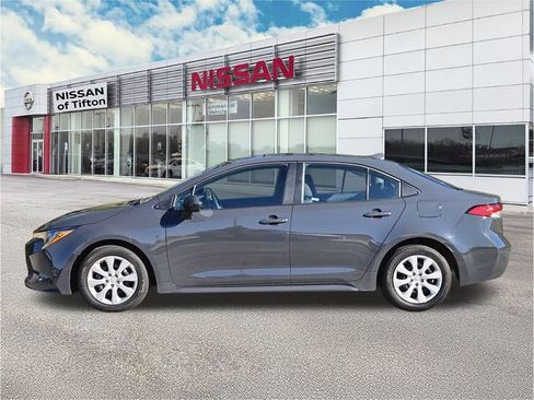 Used 2024 Toyota Corolla LE FWD image 7