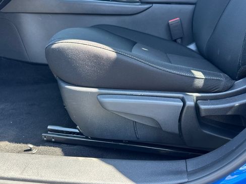 Used 2025 Nissan Sentra SV FWD image 15