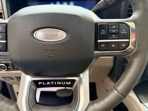 Used 2025 Ford F450 Platinum w/ Platinum Plus Package image 29