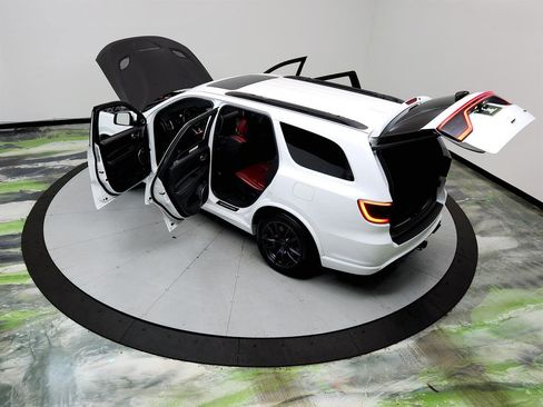 Used 2018 Dodge Durango SRT w/ SRT Interior Appearance Group image 41