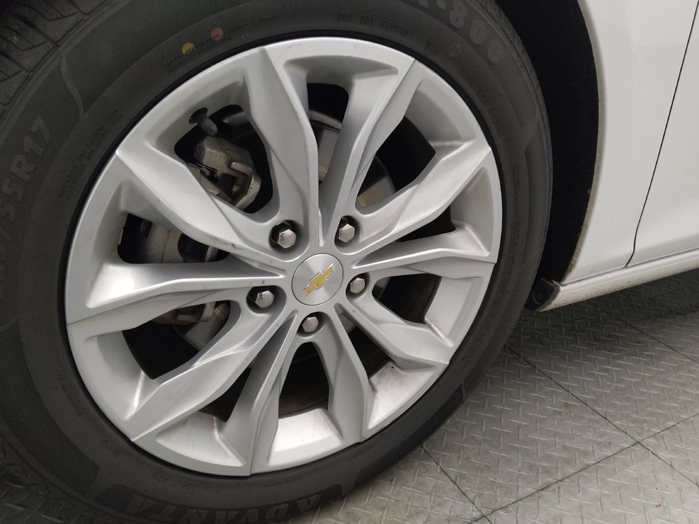 Used 2025 Chevrolet Malibu LT FWD image 31