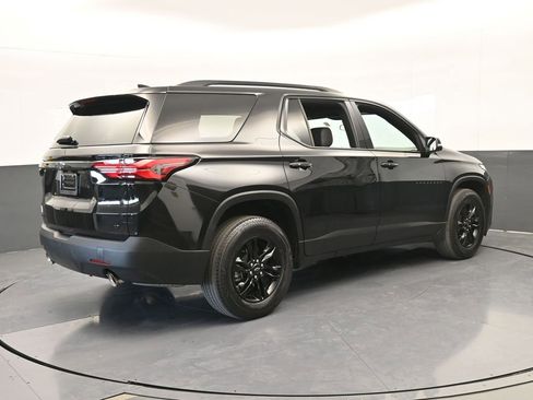 Used 2023 Chevrolet Traverse LT w/ Midnight/Sport Edition image 6