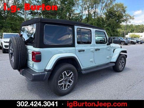 Certified 2024 Jeep Wrangler Unlimited Sahara w/ Technology Group AWD/4WD image 3