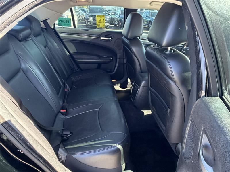 Used 2015 Chrysler 300 Limited w/ Driver Convenience Group RWD image 14