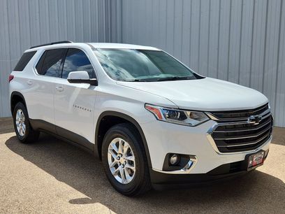 Used 2021 Chevrolet Traverse LT