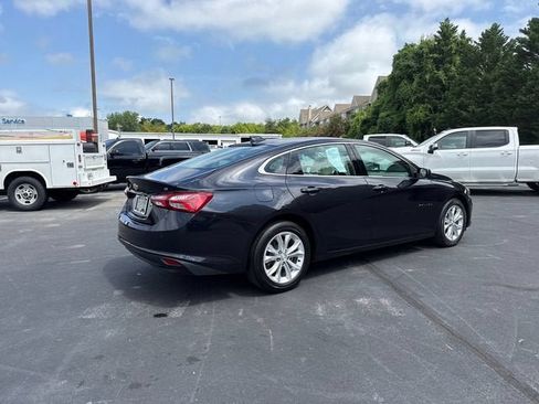 Used 2022 Chevrolet Malibu LT w/ Leather Package FWD image 3