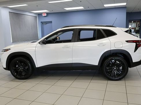 New 2026 Chevrolet Trax ACTIV w/ Driver Confidence Package FWD image 2