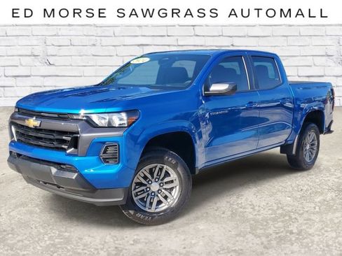 Used 2024 Chevrolet Colorado LT RWD image 1