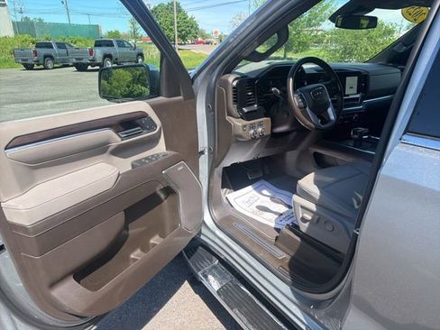 Certified 2025 GMC Sierra 1500 SLT w/ SLT Premium Plus Package AWD/4WD image 10