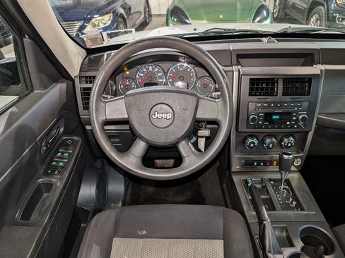 Used 2010 Jeep Liberty Sport w/ Popular Equipment Group image 3