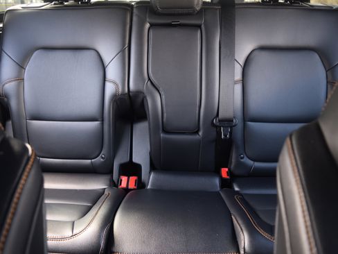 Used 2023 Ford Bronco Badlands w/ Sasquatch Package image 17