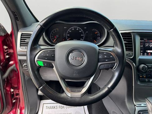 Certified 2020 Jeep Grand Cherokee Laredo RWD image 19